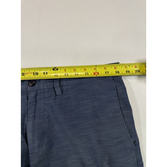 Banana Republic Aiden Shorts Men 34 Blue Chambray Flat Front - Picture 6 of 8